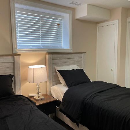 Super Luxury & Cozy Lower Level Apartment In Nw Calgary, Ab Close To Banff Extérieur photo