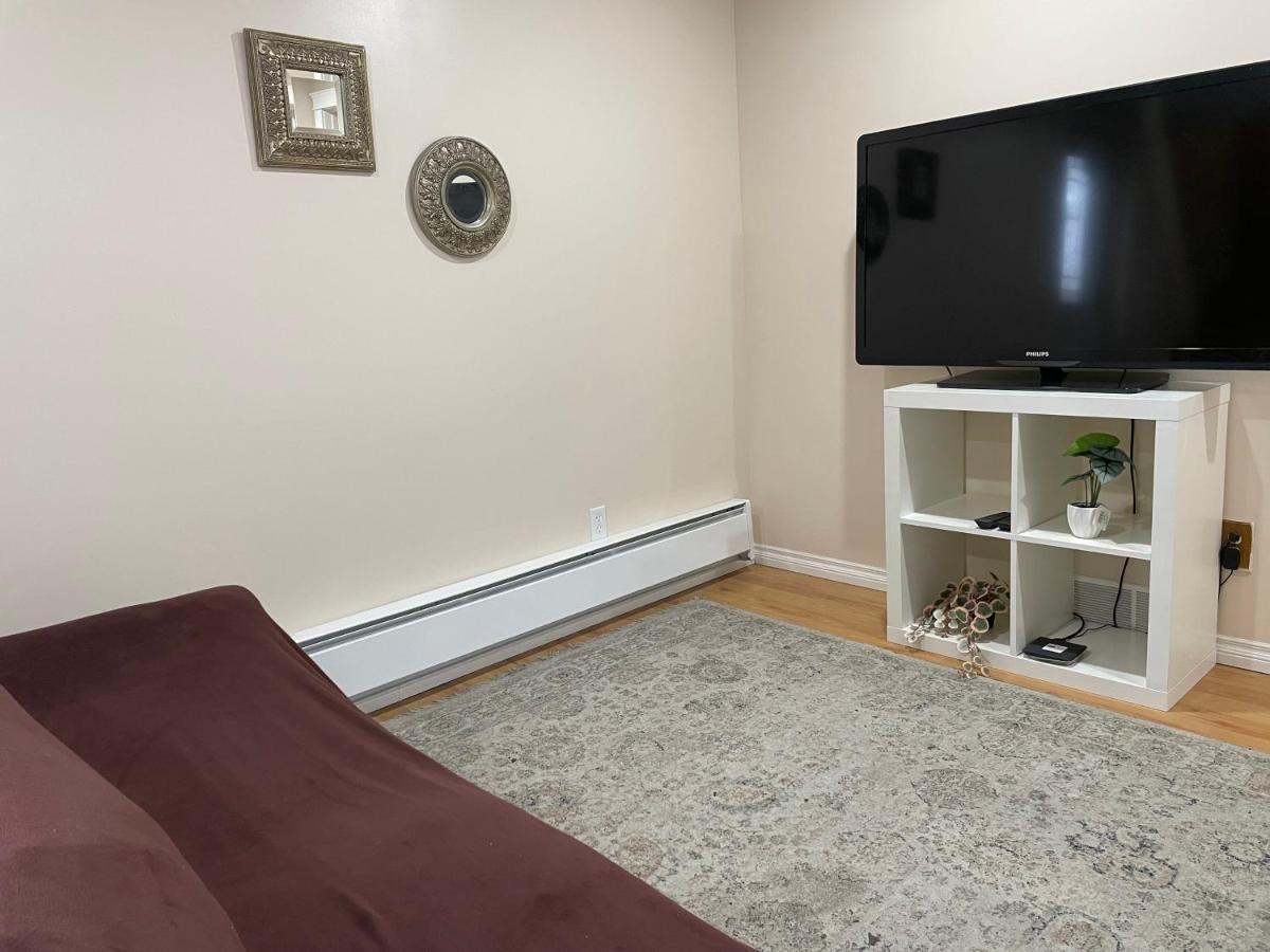 Super Luxury & Cozy Lower Level Apartment In Nw Calgary, Ab Close To Banff Extérieur photo