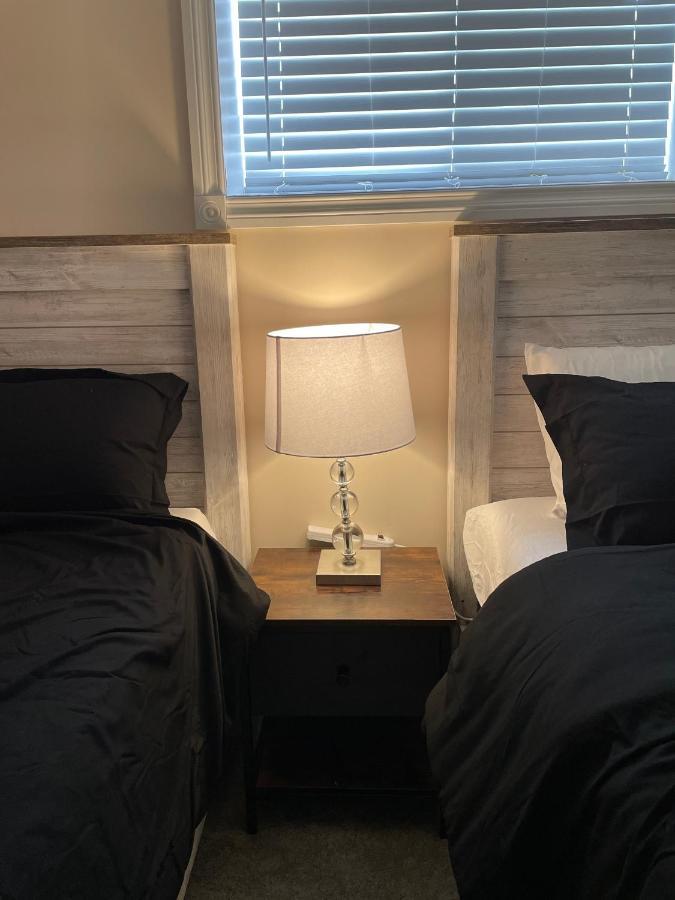 Super Luxury & Cozy Lower Level Apartment In Nw Calgary, Ab Close To Banff Extérieur photo